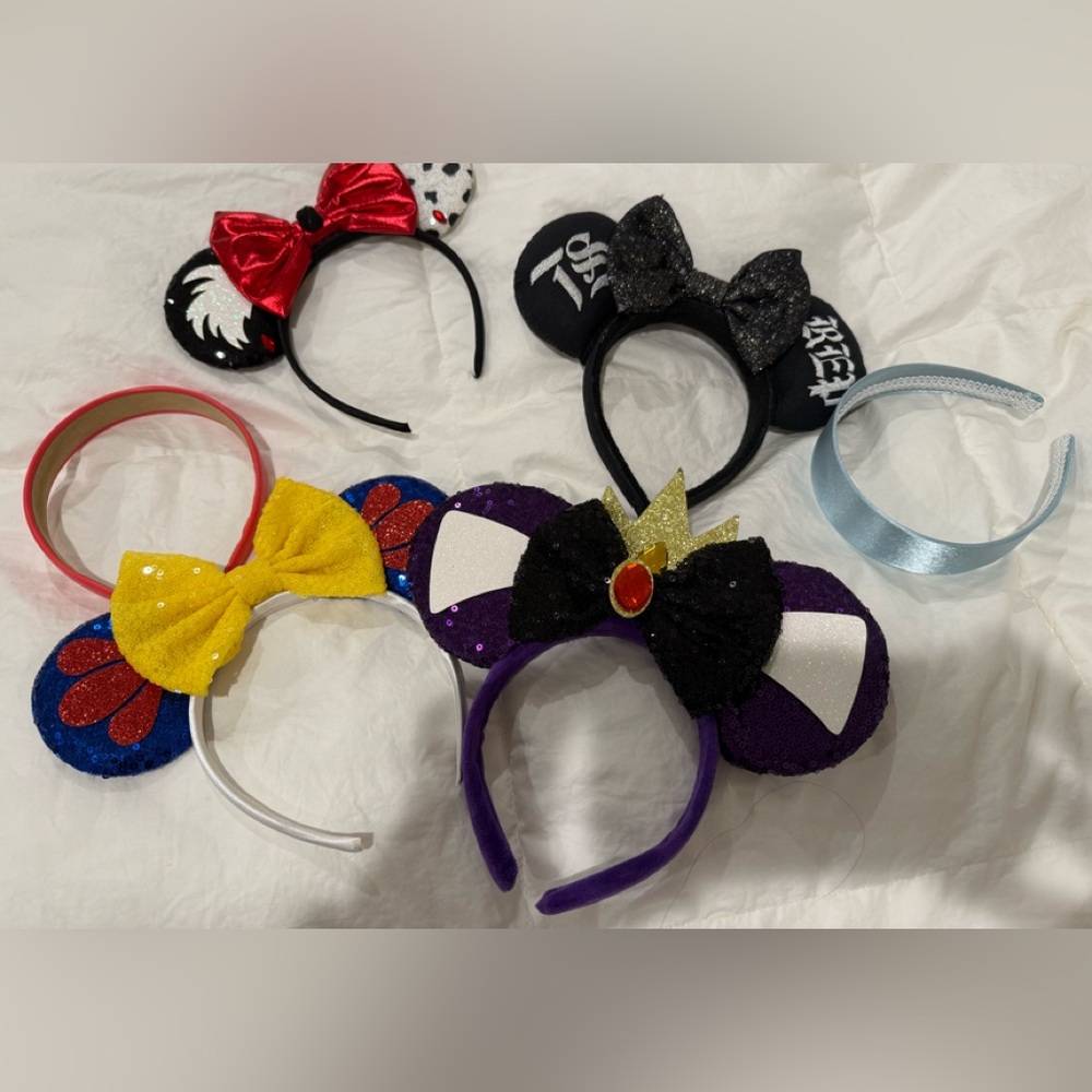 Mickey Mouse Ears! Includes a pair for your favorite Swiftie!